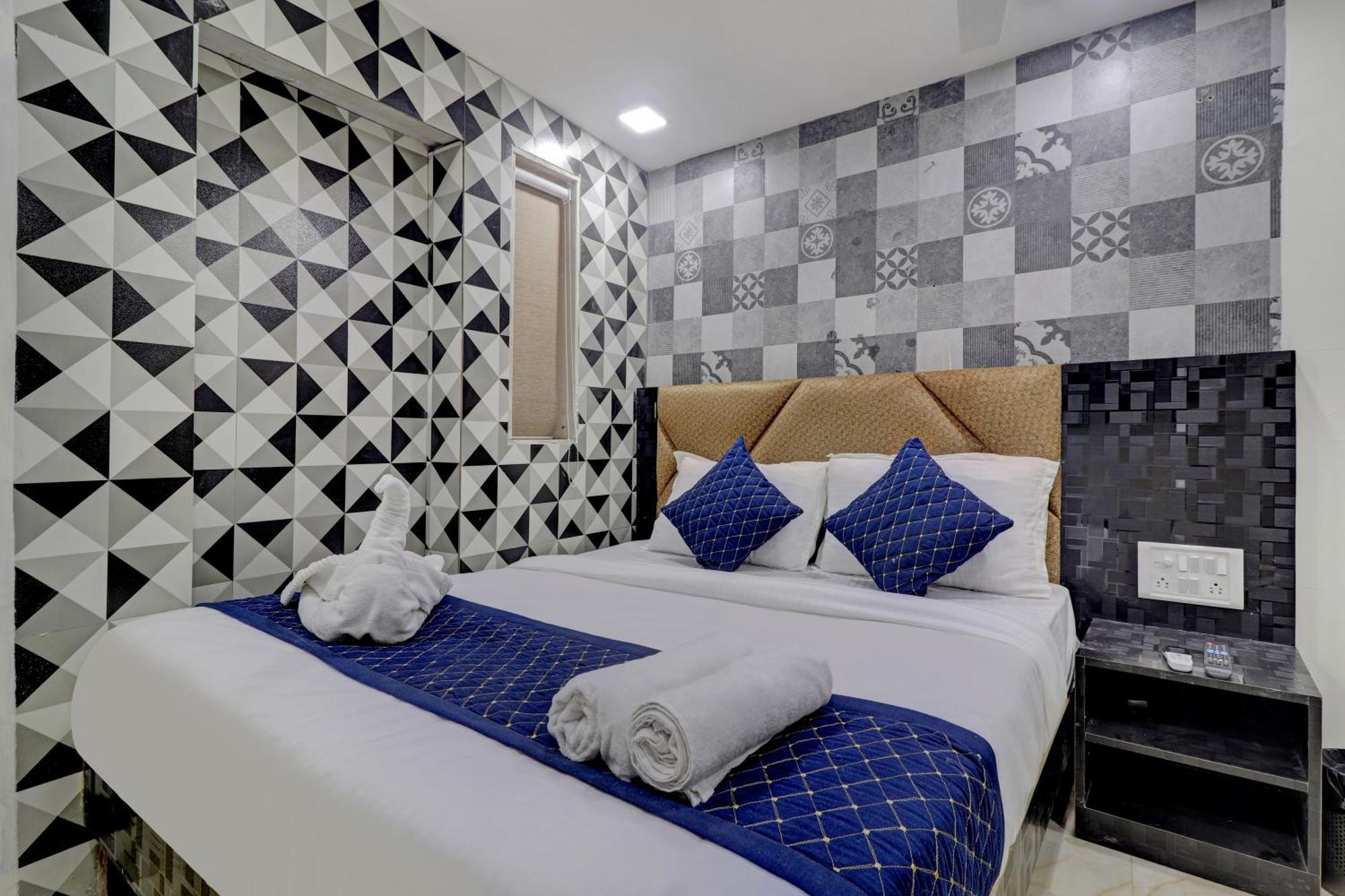 Capsulehotel Parle Mumbai (Bombay)