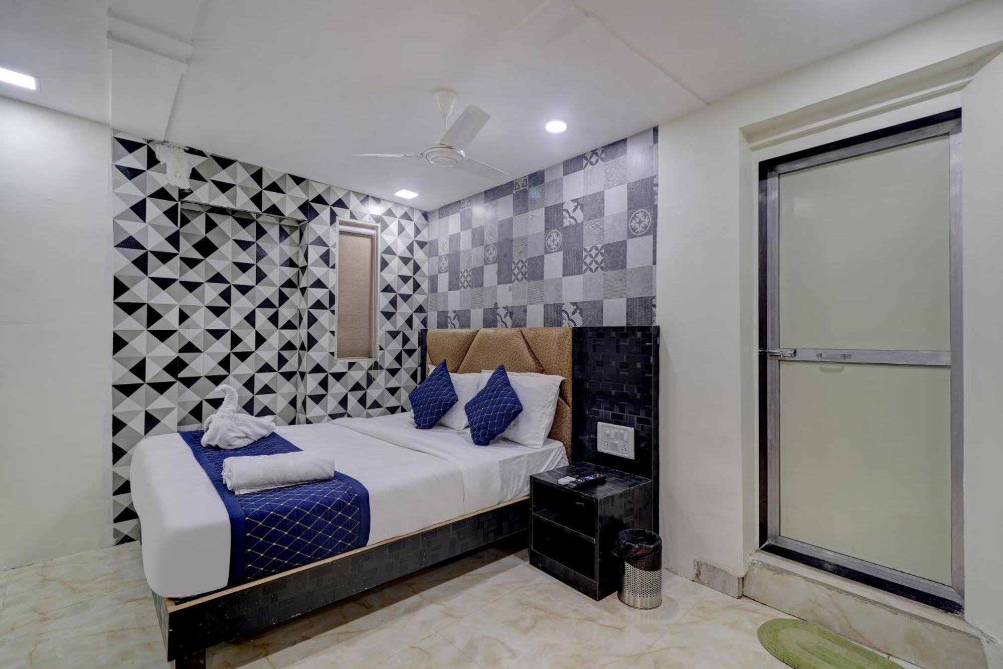 Parle Capsulehotel *